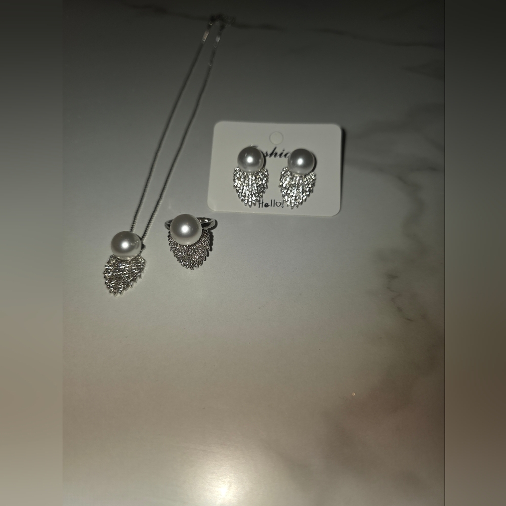 4 For $20 Jewelry Silver and White Pearl Necklace, Earrings and Ring‎ Set